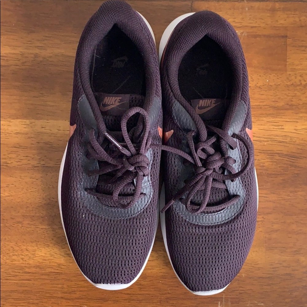 Nike purple and rose gold gym shoes size 8.5